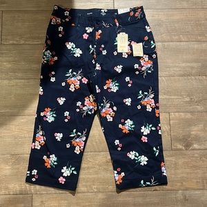 Women’s Capri Pants